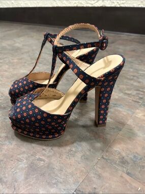 Women's ZARA Navy & Red Patterned T-Strap Platform Peep-Toe Heels Size 8